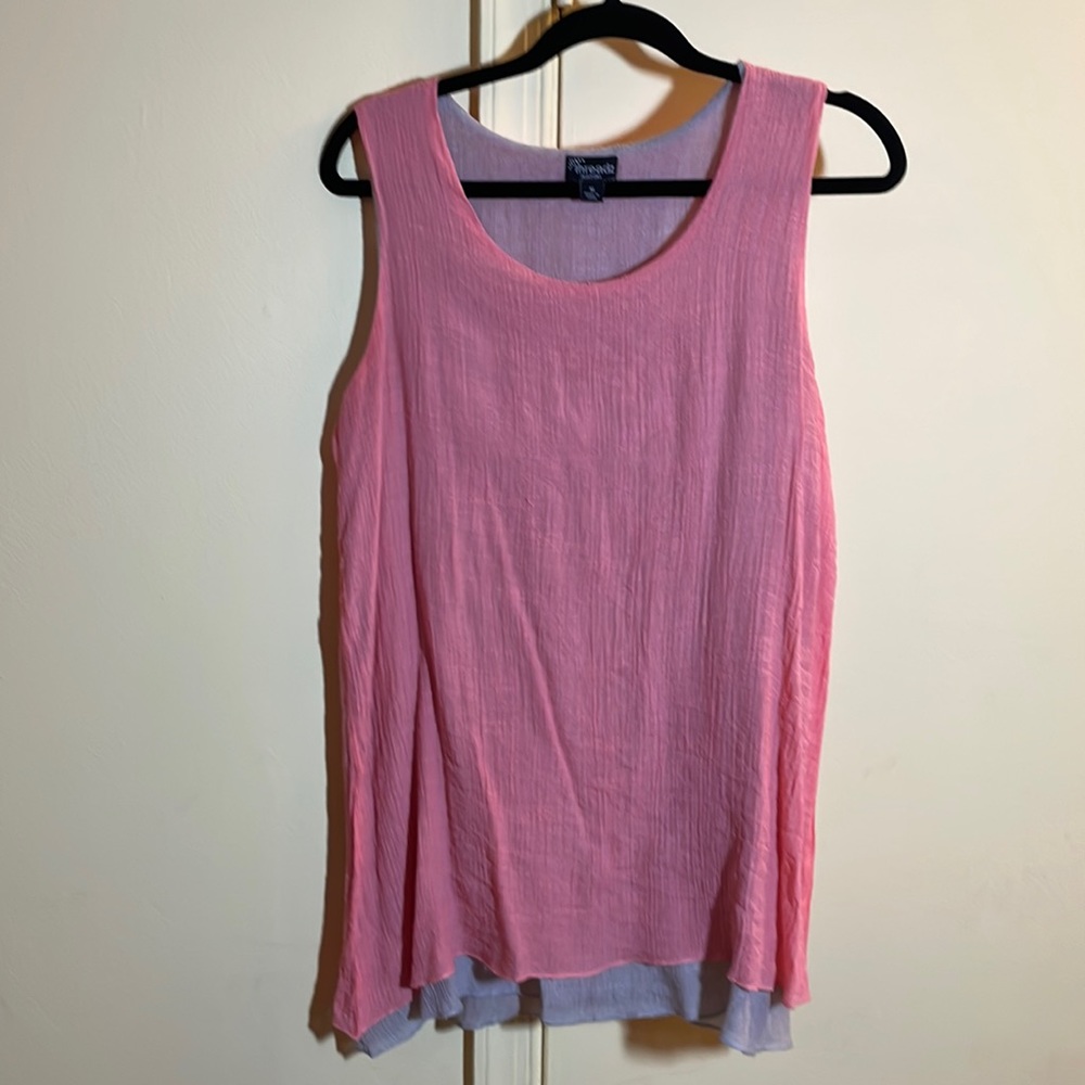 Threadz Australia peach and grey top layered size M